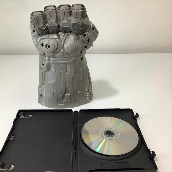 Marvel Thanos Iron man electronic fist toy and dvd movie bundle EUC - Picture 5 of 6